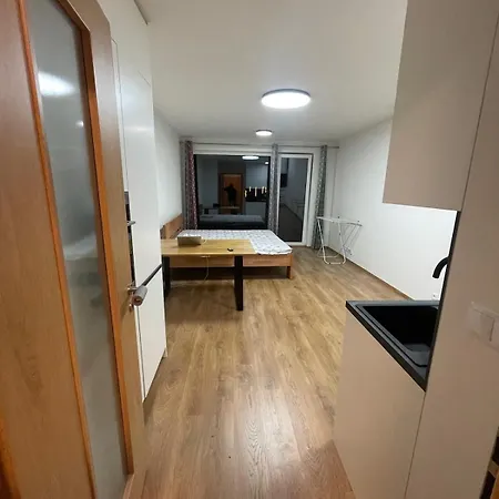 Newly Built In Near Metro Haje דירה